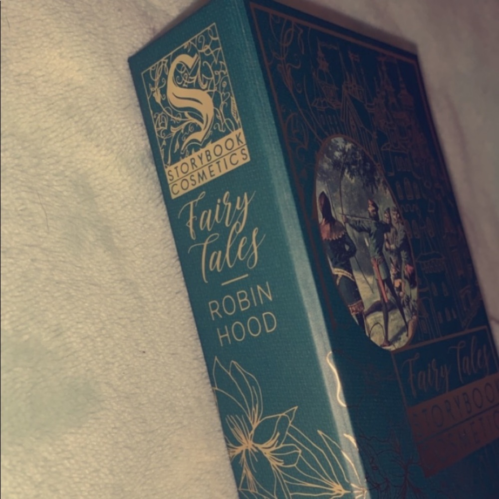 Fairy Tales Story Book cosmetics Robin Hood